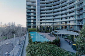 Central Located 2-Bed with Pool, Gym & Parking
